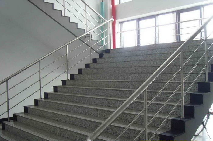 廣東護欄,東莞護欄,圍墻護欄,陽臺護欄,安全防護欄